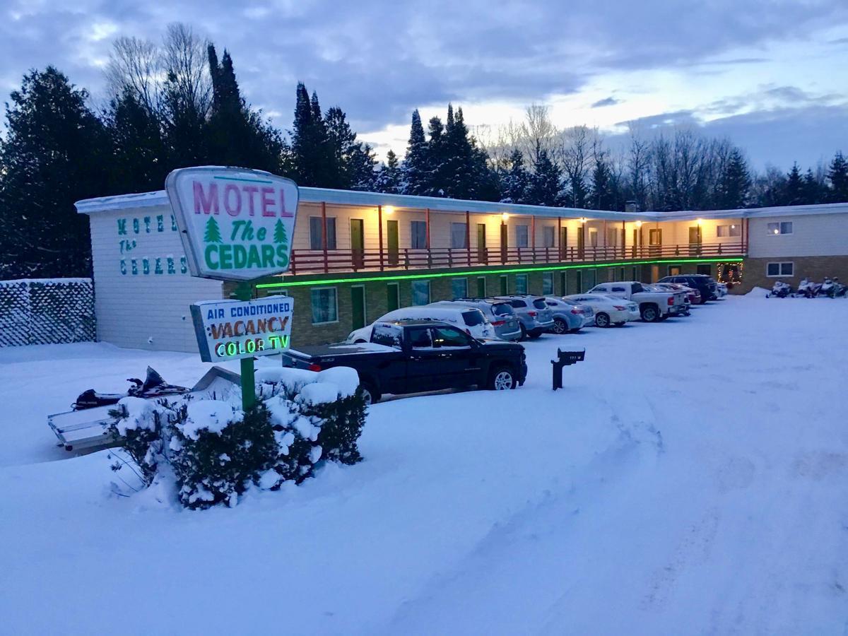 איירונווד Cedars Motel מראה חיצוני תמונה