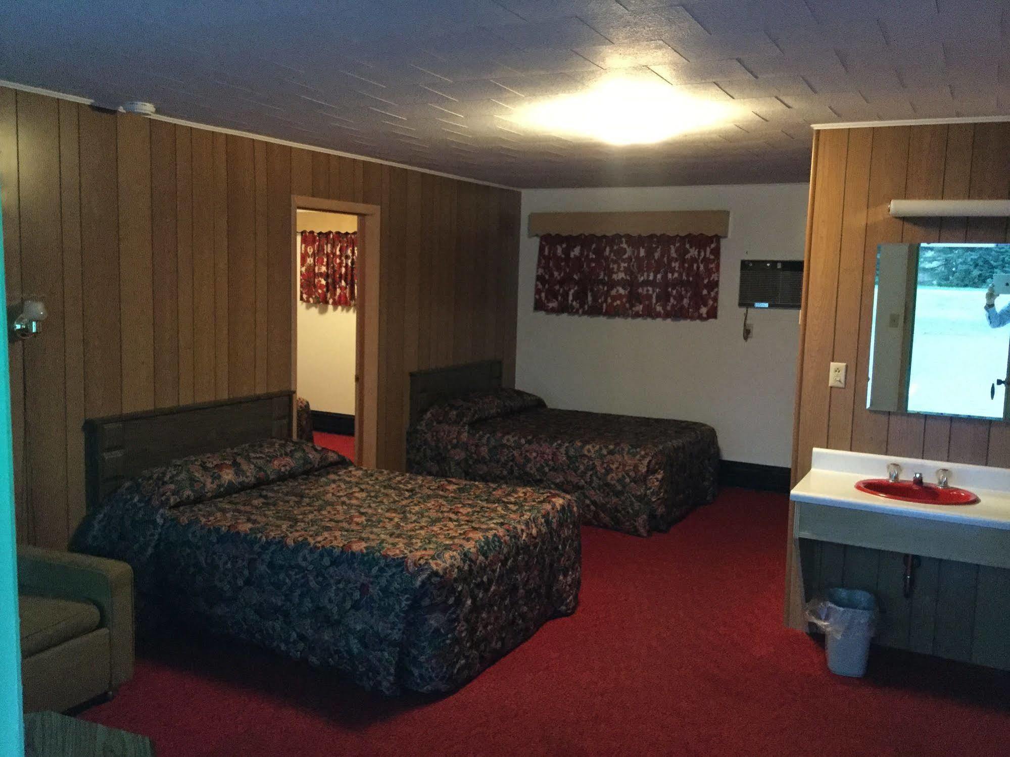 איירונווד Cedars Motel מראה חיצוני תמונה