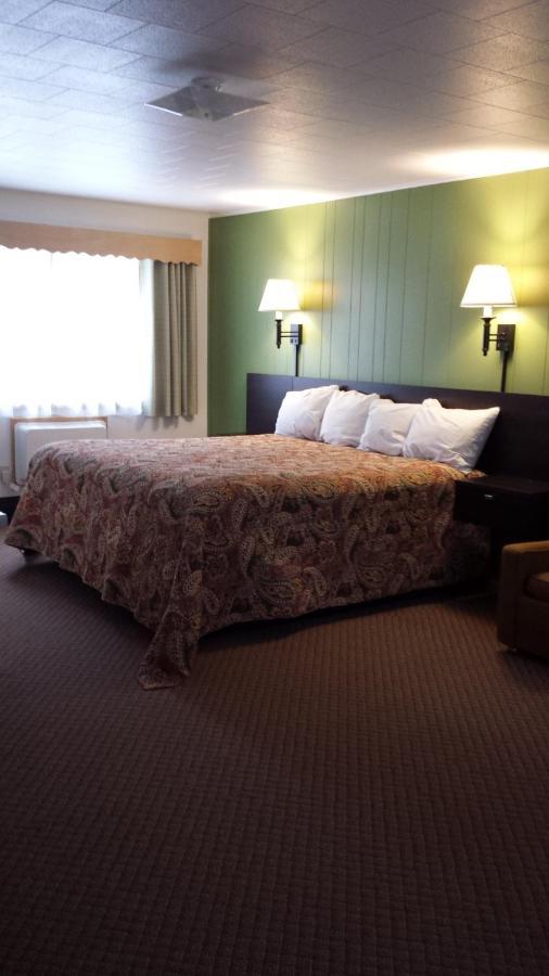 איירונווד Cedars Motel מראה חיצוני תמונה
